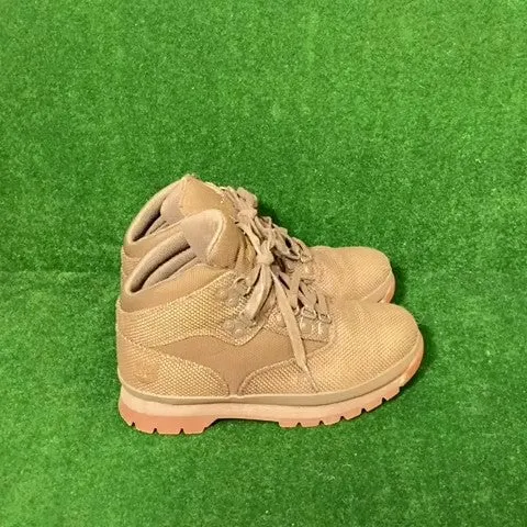 Timberland hiking boots Size: 01
